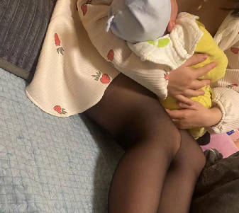 半夜偷溜进嫂子房间狂操嫂子剧情