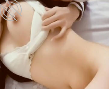 姐姐穿学院风齐逼小短裙加黑丝袜勾引我剧情