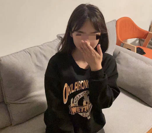 成功拿下高中隔壁班的女生剧情