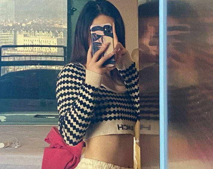 妹妹订婚前的一天把自己交给了我掐着脖子干她结果完蛋了剧情