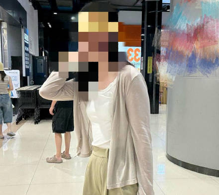 姐姐喝醉被我偷偷的抽插无奈中途姐姐醒来反抗剧情