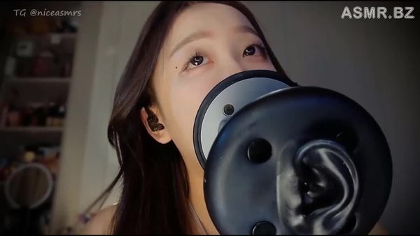 酥酥学姐 爽滑舔耳 11min