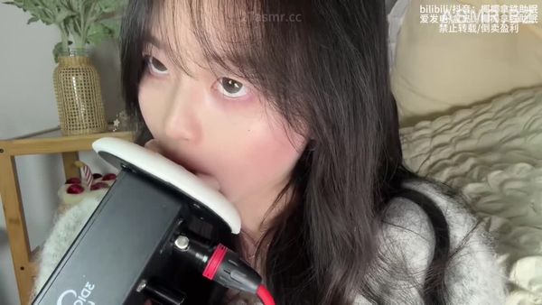 椰椰拿铁 视觉向｜耳朵朝外的舔耳